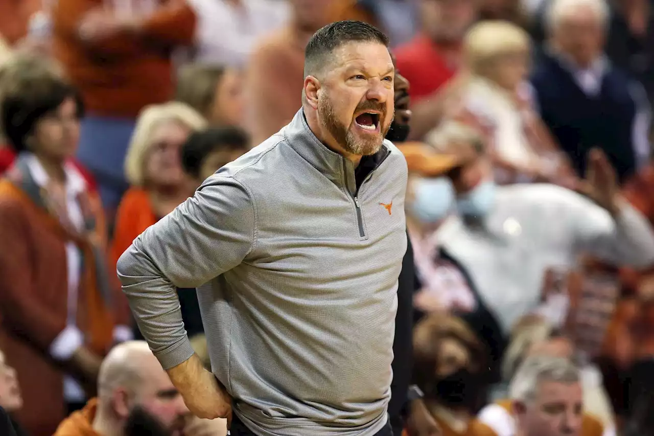 Texas still stuck at No. 20 in Associated Press top 25 poll