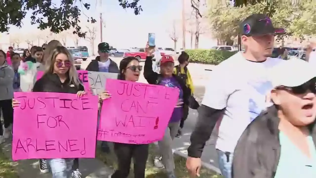 Dozens of Houstonians march for young victims of gun violence