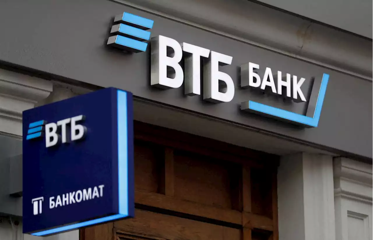 U.S. plans to cut ties with targeted Russian banks if Ukraine is invaded, sources say