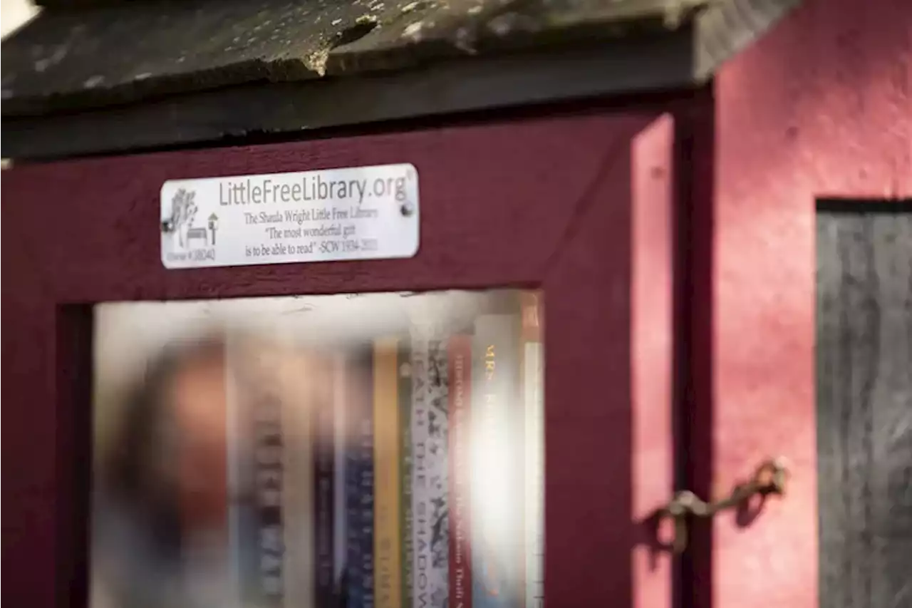 Cherry Hill dedicates a little library to a giant reading advocate