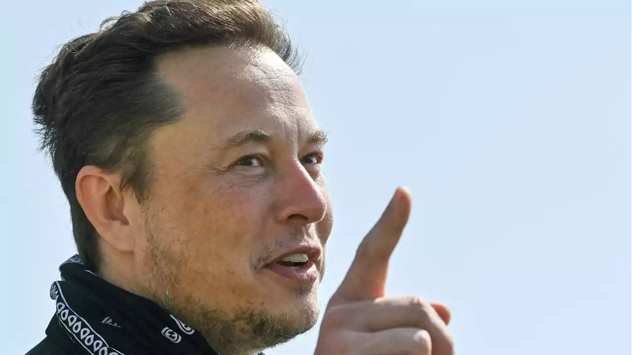 Musk Compares Canada’s Trudeau to Hitler in Unhinged Trucker Crypto Freakout