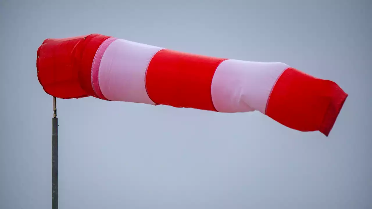 Unwetterwarnung: Sturm 'Antonia' zieht über NRW