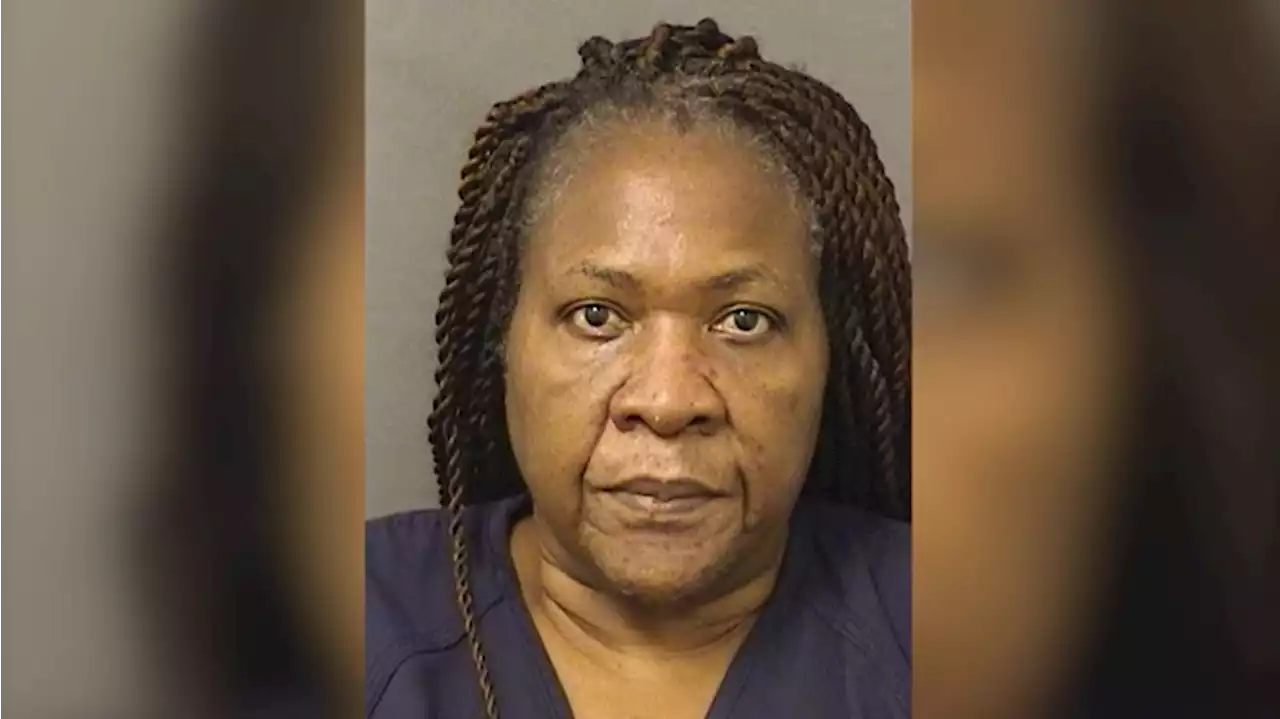 Florida woman charged, accused of stabbing husband 140 times