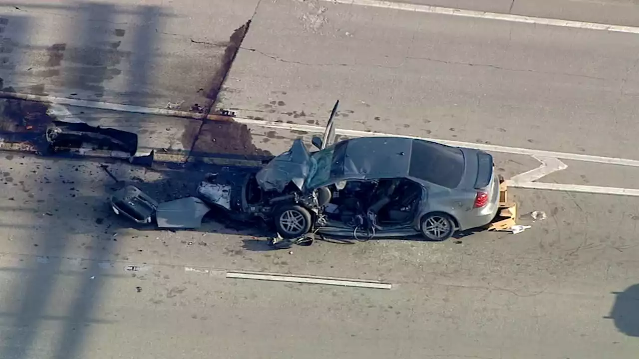 2-vehicle crash on I-55 leaves 1 dead in Chicago, Illinois State Police say