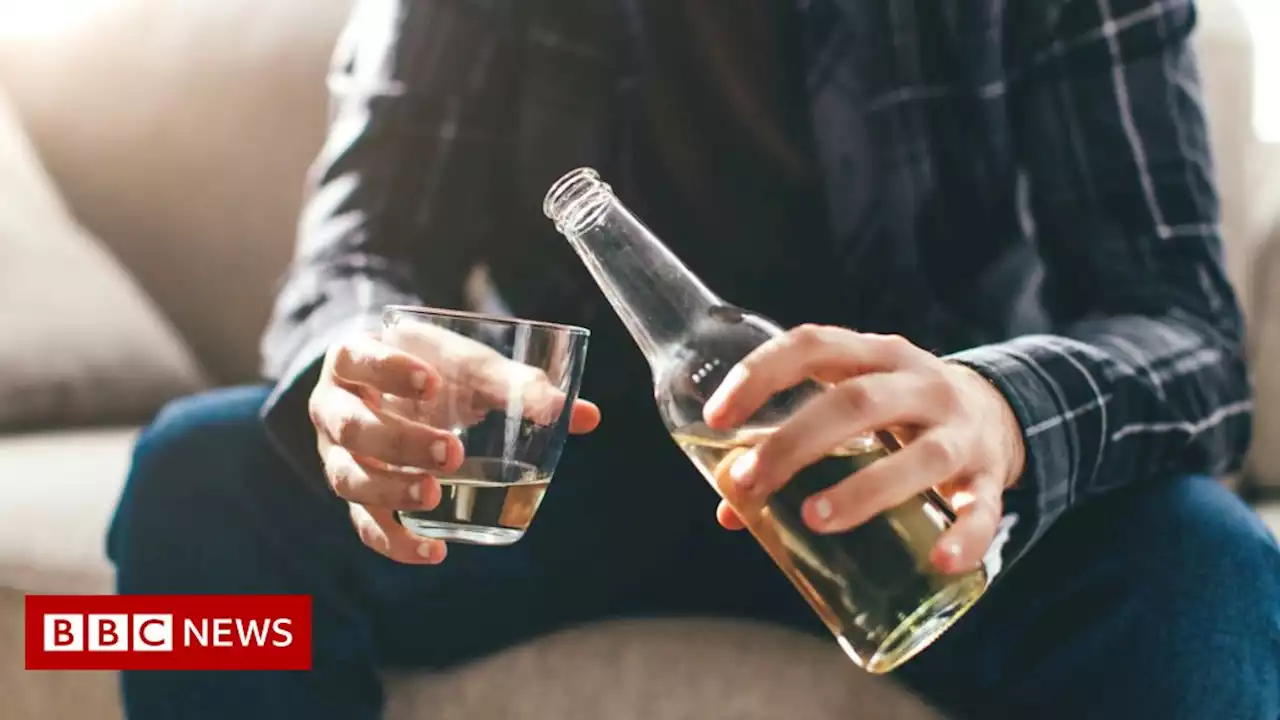 Covid in Scotland: Alcohol deaths increased during pandemic