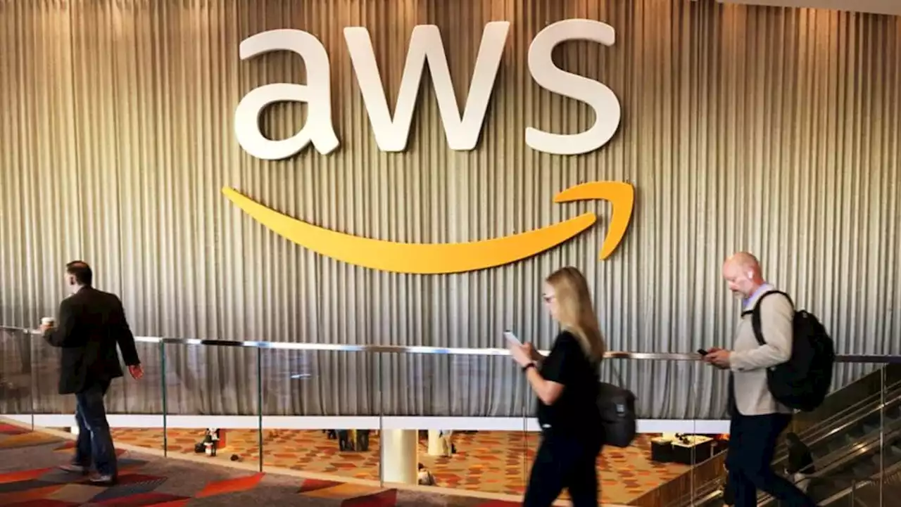 Analysis-Amazon defies break-up wave sweeping conglomerates
