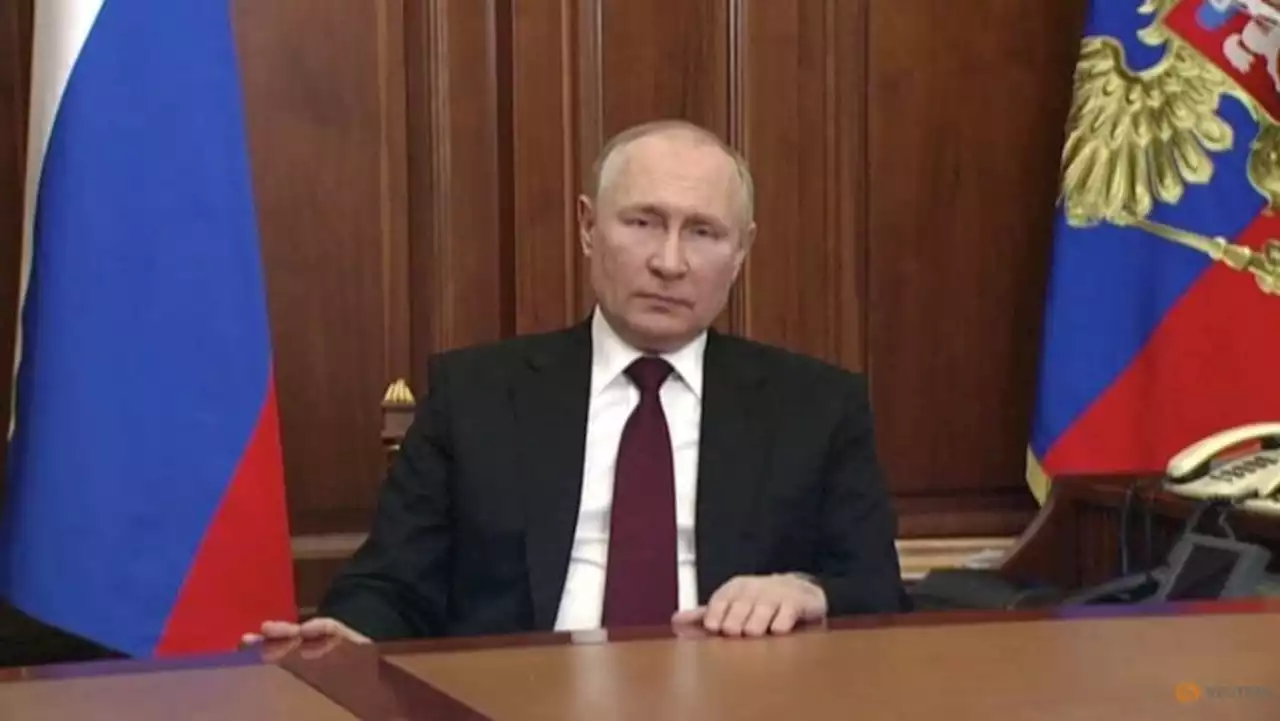 Putin gets green light to deploy troops to eastern Ukraine