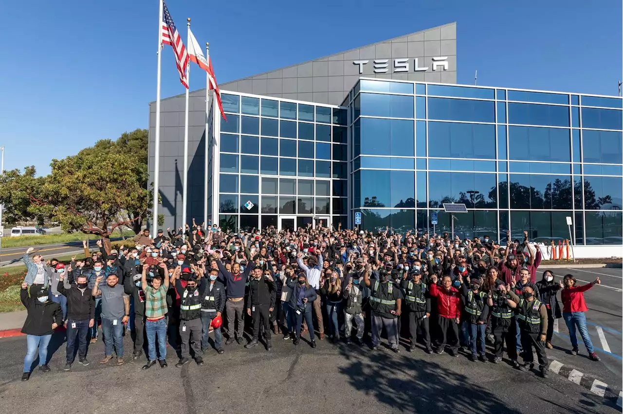 Tesla Celebrates 1 Million 4680 Battery Cells