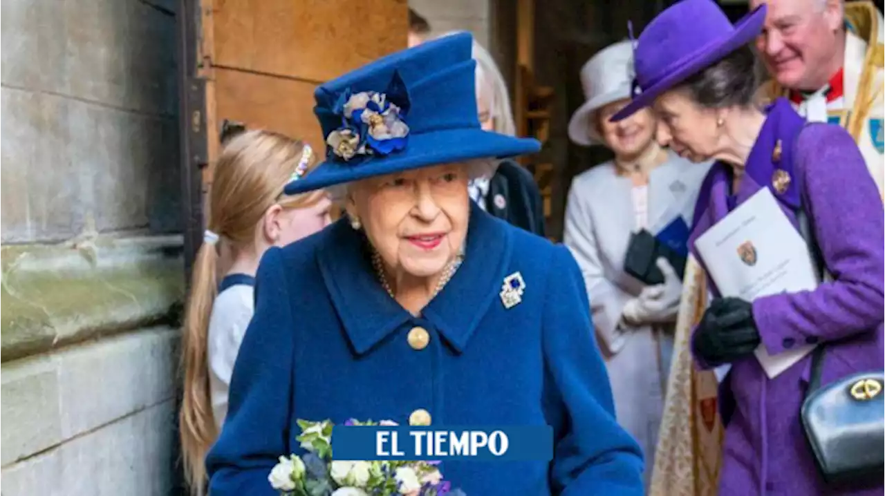 Reina Isabel II cancela eventos virtuales por síntomas de covid