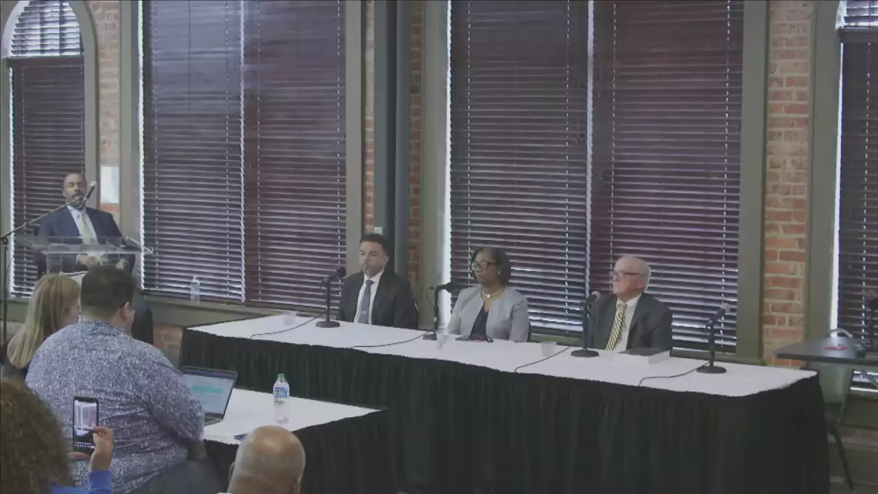 Debate held for candidates for Tarrant County judge, district attorney