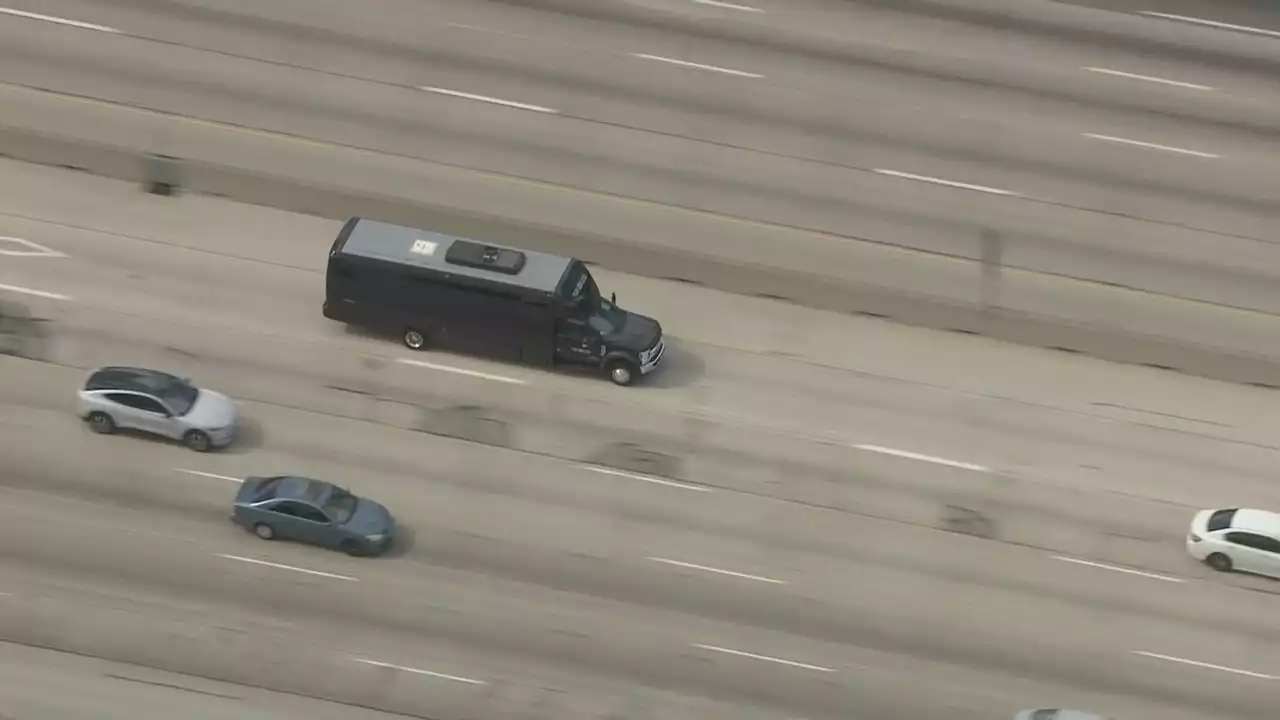 Police chase stolen party bus across Southern California