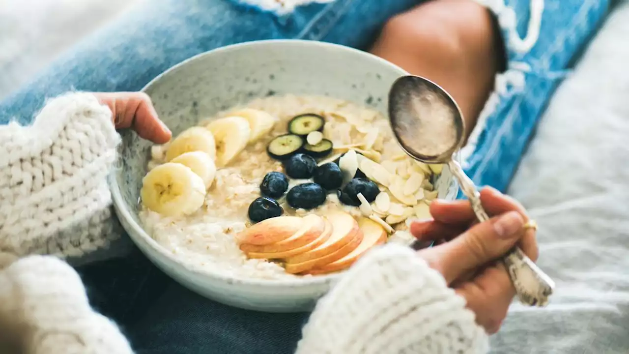 Von wegen gesund! Diese 5 Porridge-Fehler können dick machen