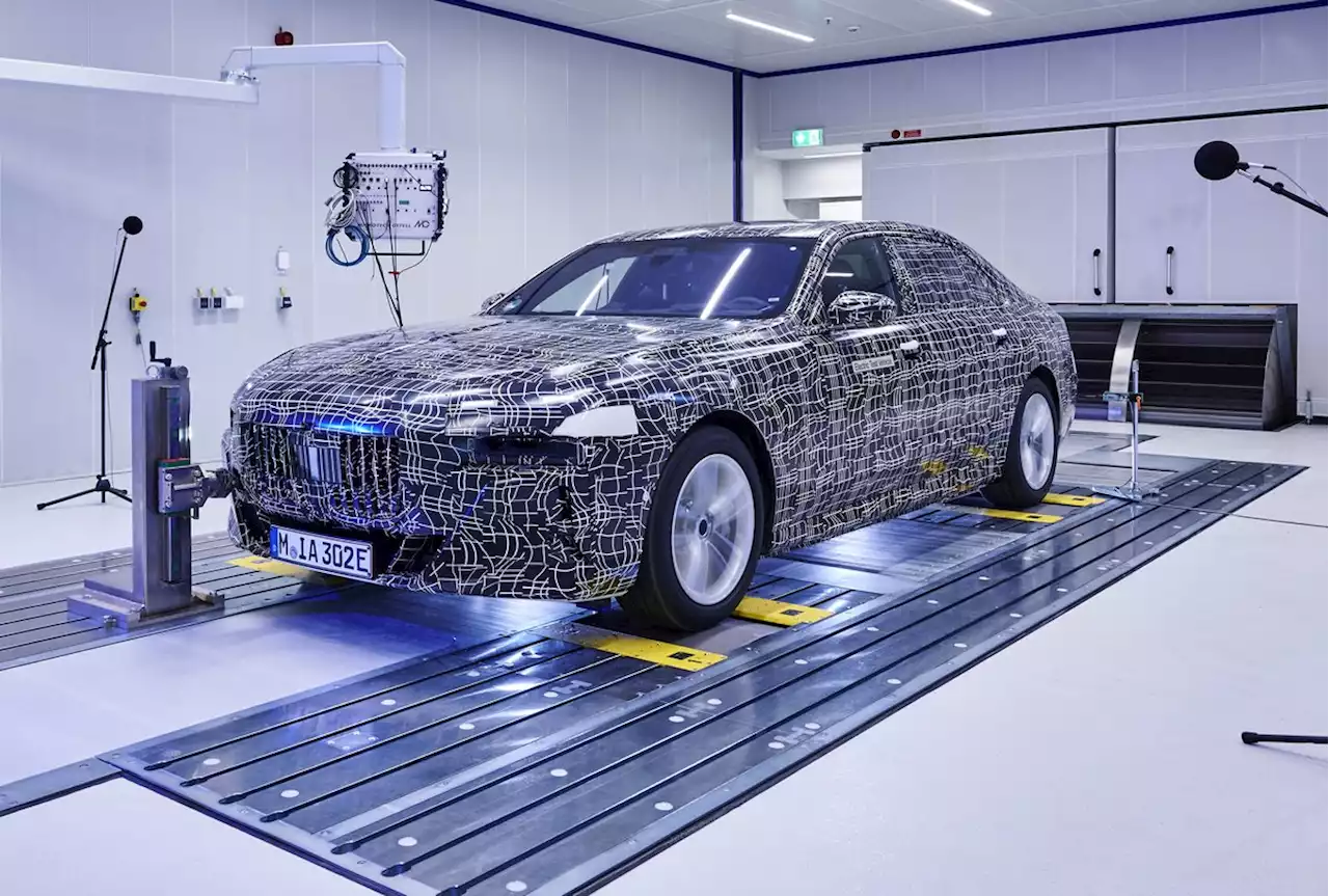 BMW i7 electric flagship sedan completes final tests ahead of 2022 launch