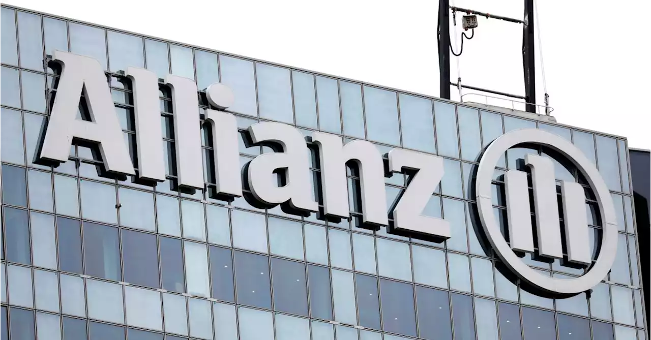 Allianz fires two managers in wake of investment fund collapse