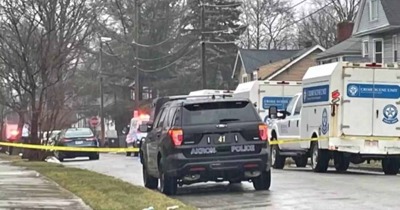 Officers fire shots at man who refused to drop gun in Akron home; SWAT robot finds him, other man dead