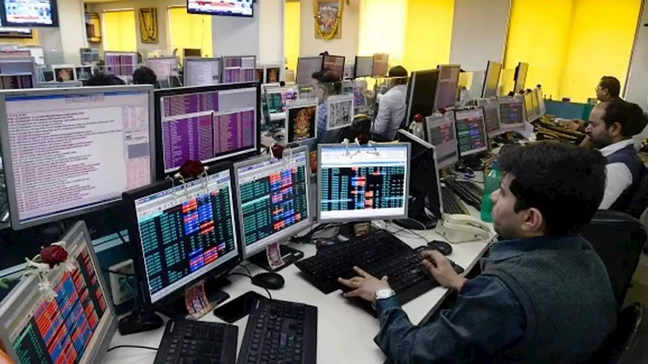 Share Market Open: 350 अंक चढ़कर खुला Sensex, यूक्रेन संकट के चलते उथल-पुथल की आशंका