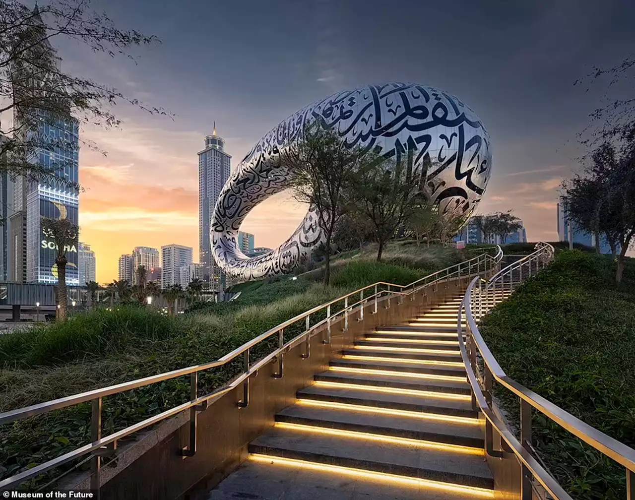 ديلي ميل: دبي مبتدأ الإبداع وخبر لكل باحث عن الإبهار والابتكار