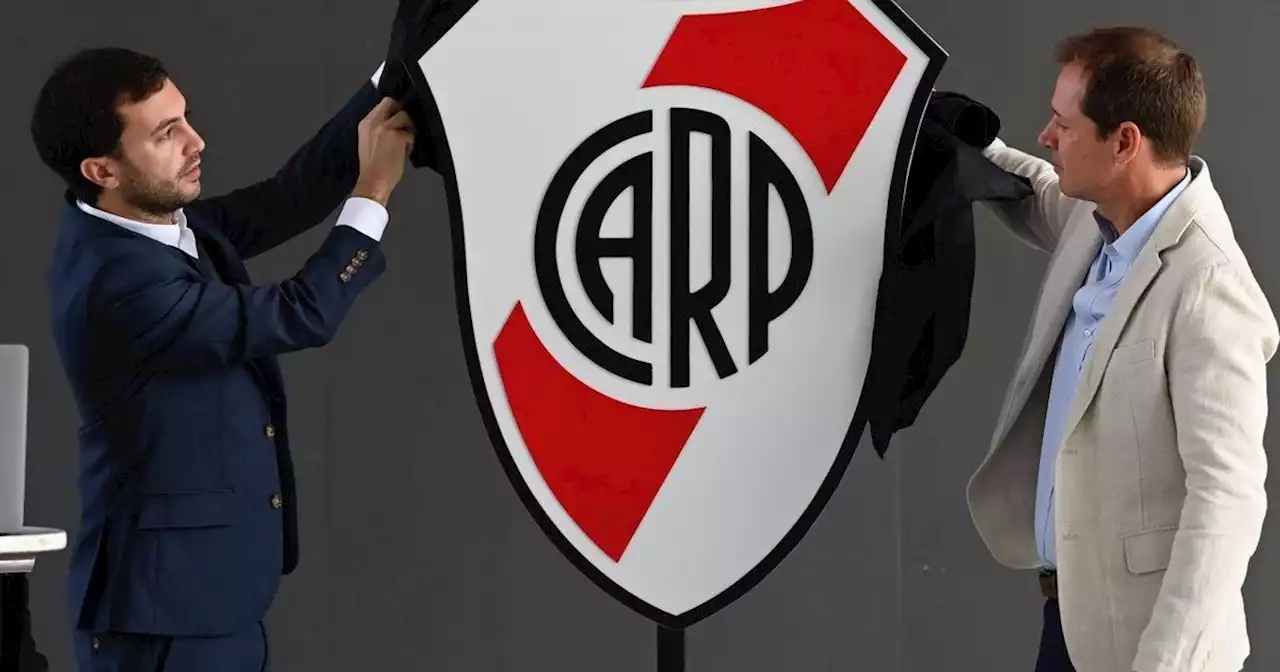 Directo al corazón: así se creó el nuevo escudo de River