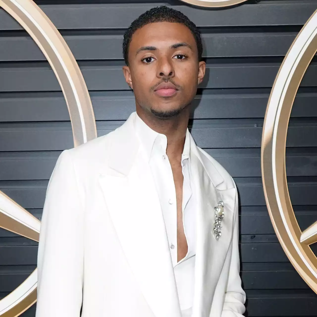 How Diggy Simmons Is Tackling Police Brutality, Mental Health & More on Grown-ish - E! Online