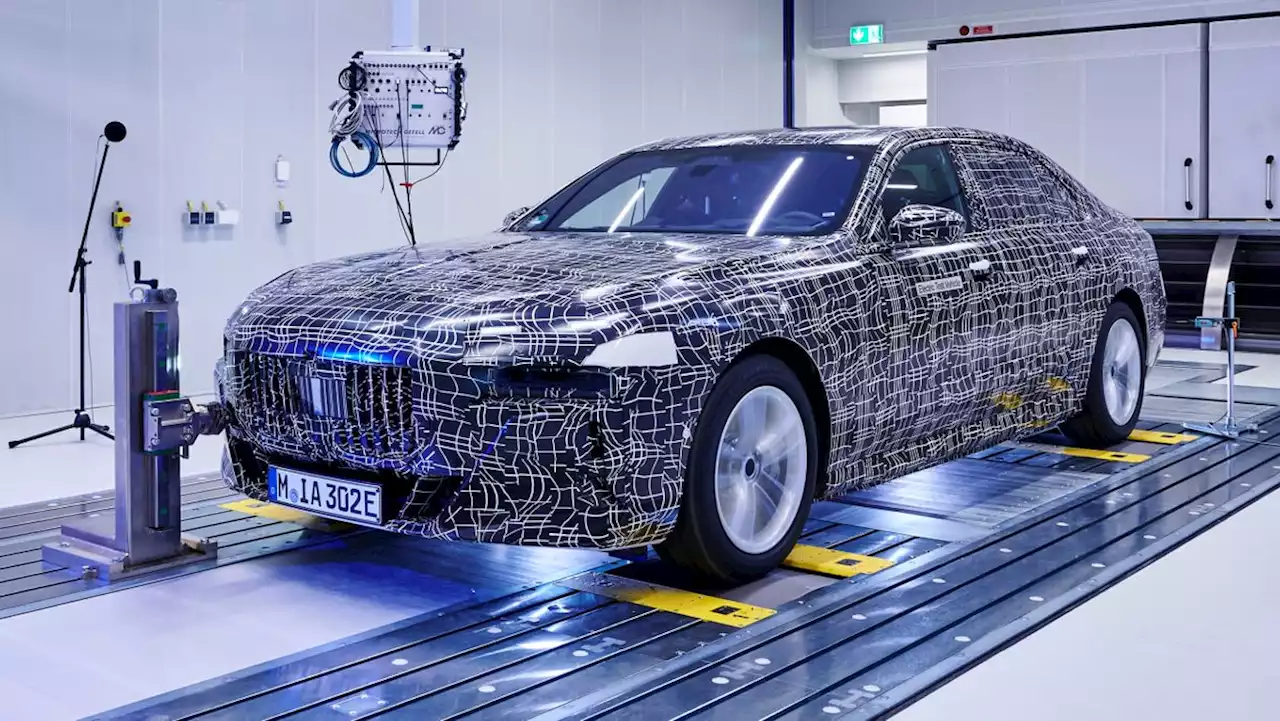 New BMW i7 saloon – official prototype pictures of the electric 7-series | Evo