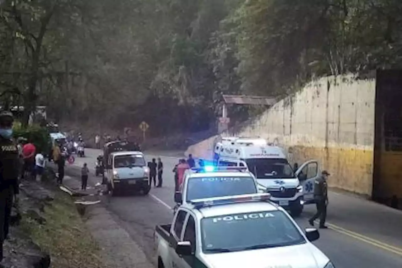 Explosión en vía de Santander deja heridos a operarios de Invias