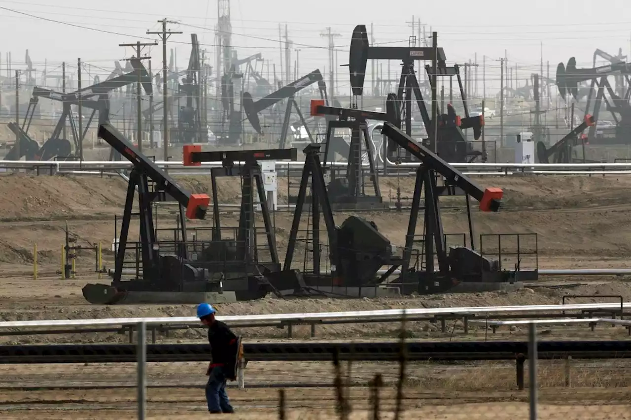 Oil prices fall as Russia, Ukraine supply fears wane