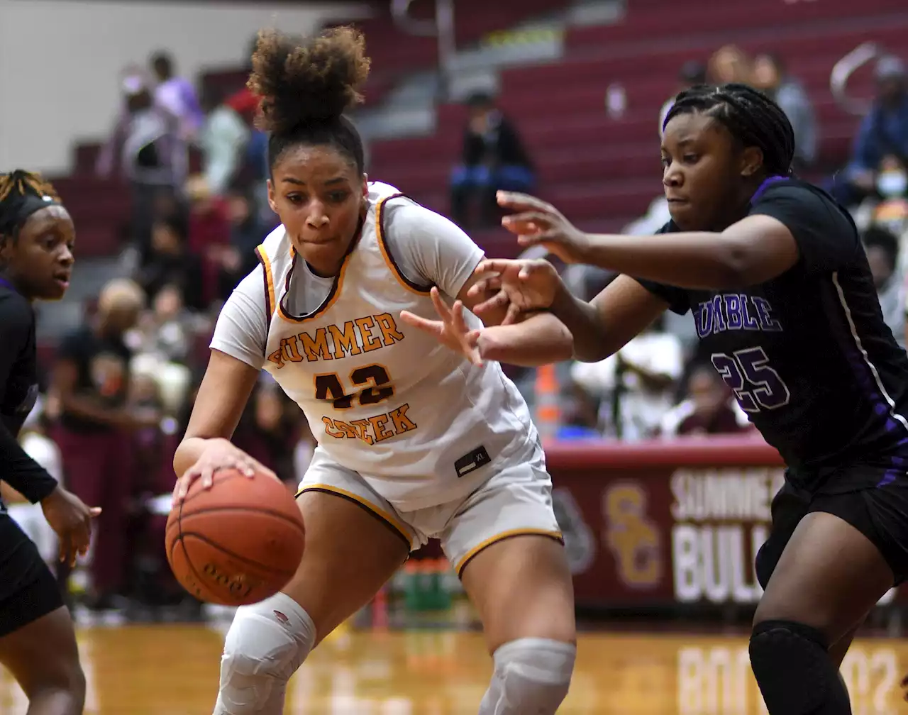 Summer Creek girls top Shadow Creek, return to regional tournament