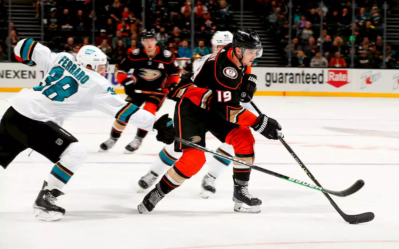 Rakell Leads Ducks to 4-3 Win Over Sharks in Shootout