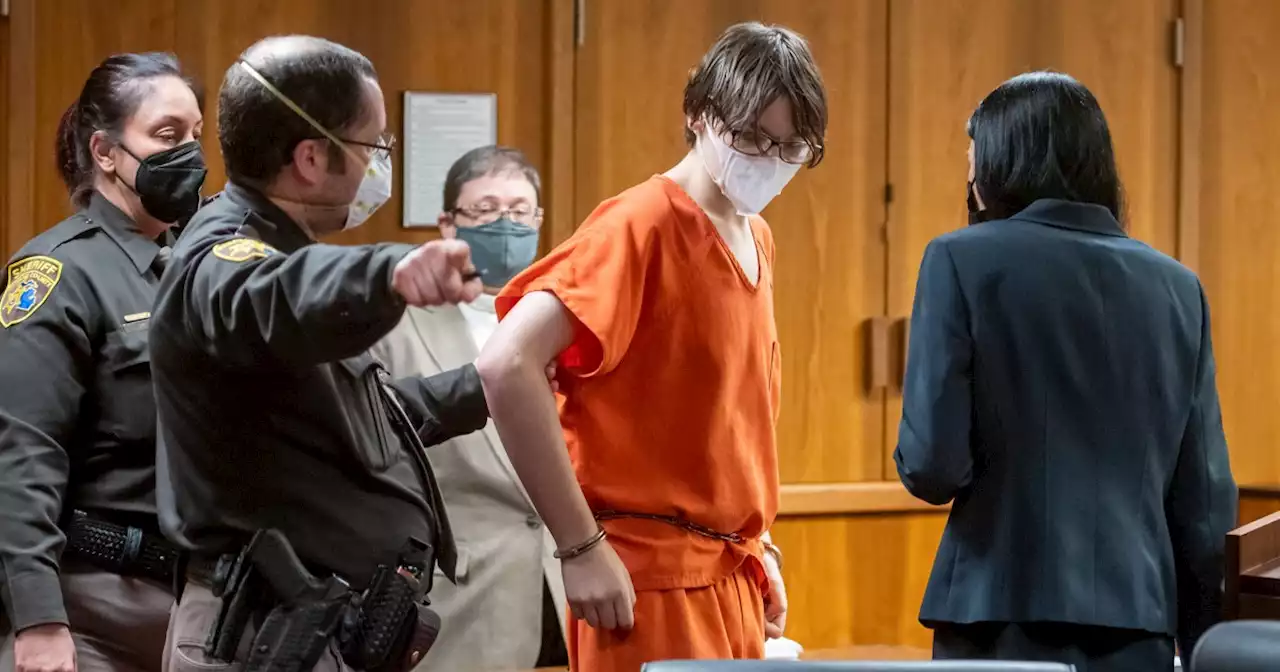 Prosecutors fight to keep Michigan school shooting suspect, 15, in adult jail