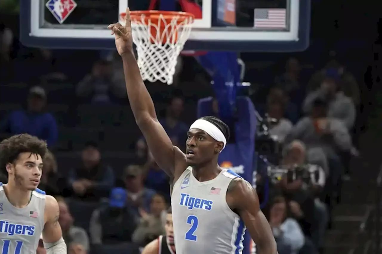 Former Roman Catholic star Jalen Duren coming into his own at Memphis | Mike Jensen