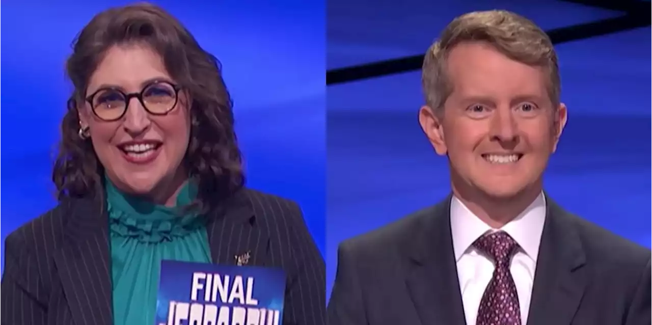 ‘Jeopardy!’ Fans Demand Answers About Mayim Bialik and Ken Jennings' Different Intros