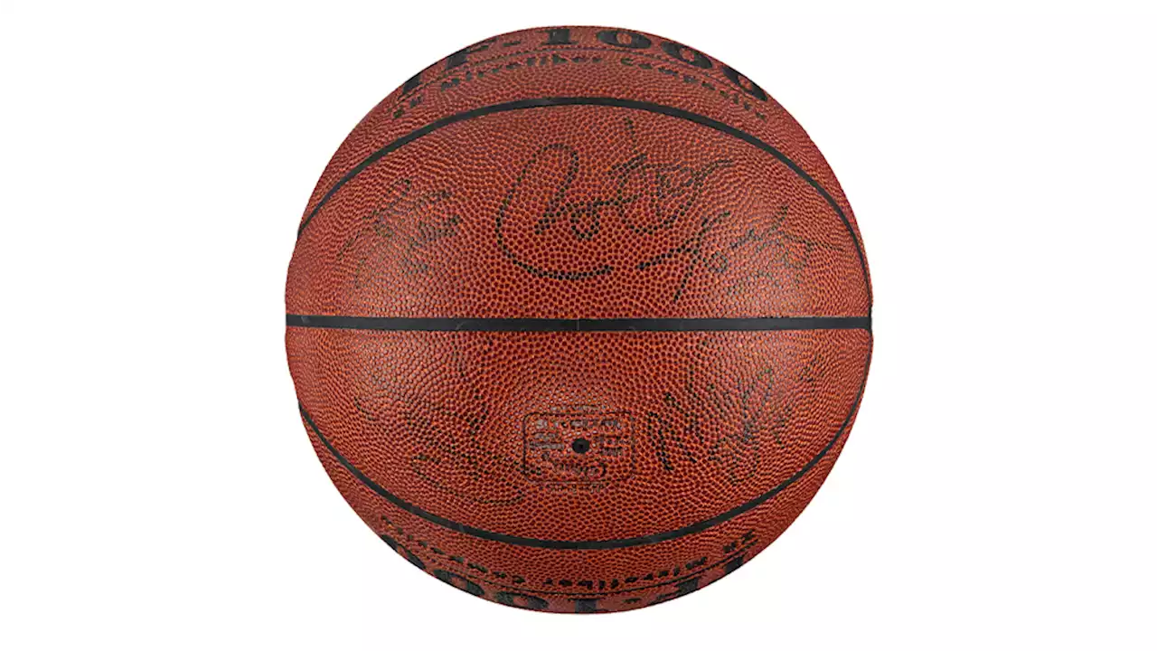 A Signed Basketball From President Obama’s Pickup Game With Kobe and LeBron Is up for Auction