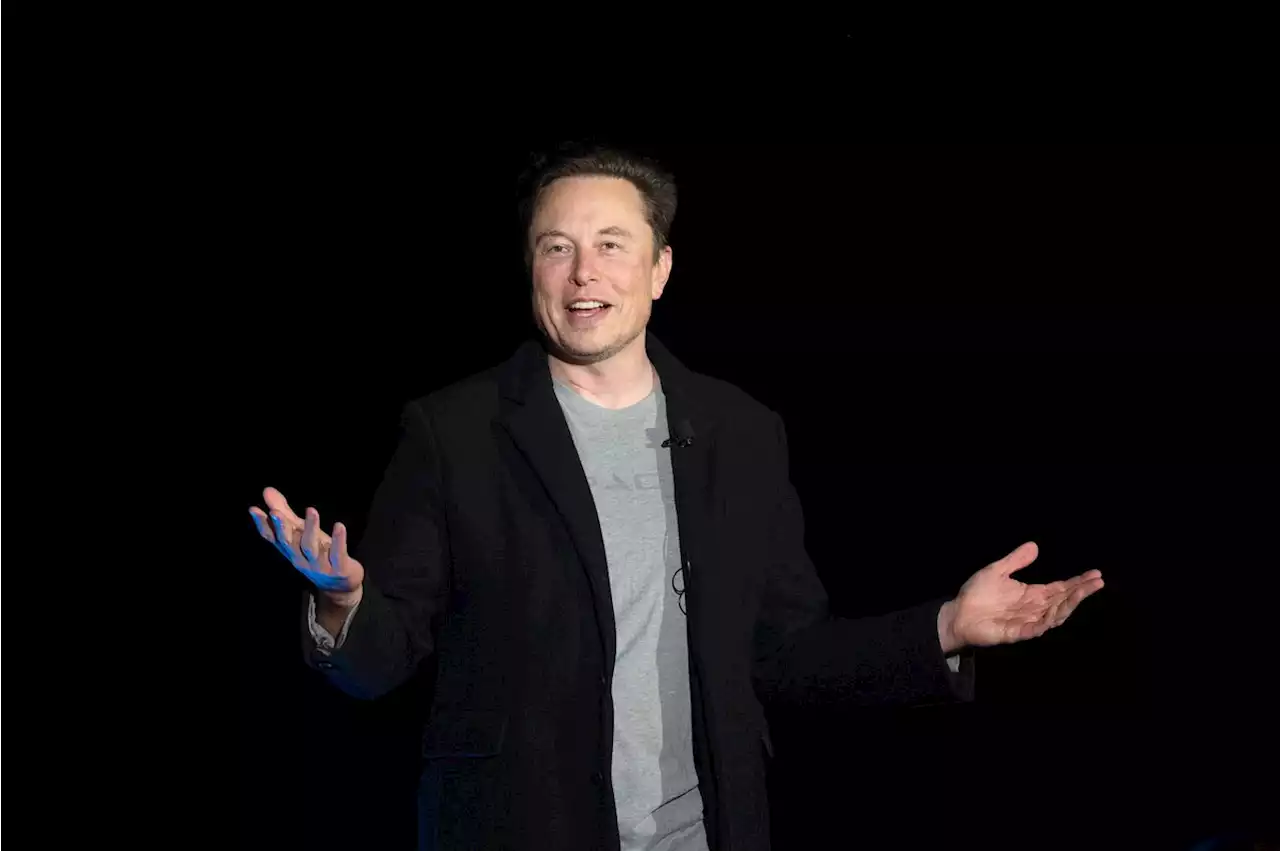 Tesla CEO Elon Musk accuses the SEC of ‘leaking’ information