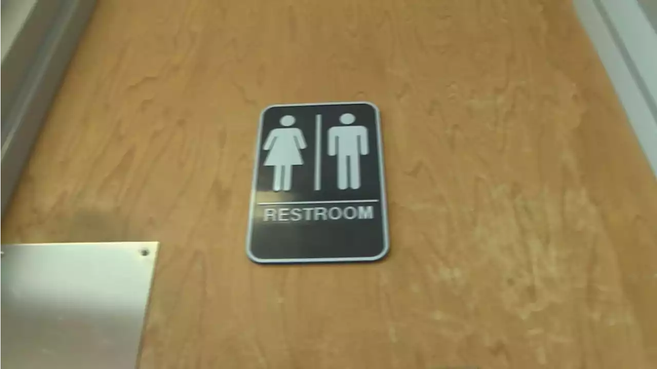 Alabama House advances student bathroom bill