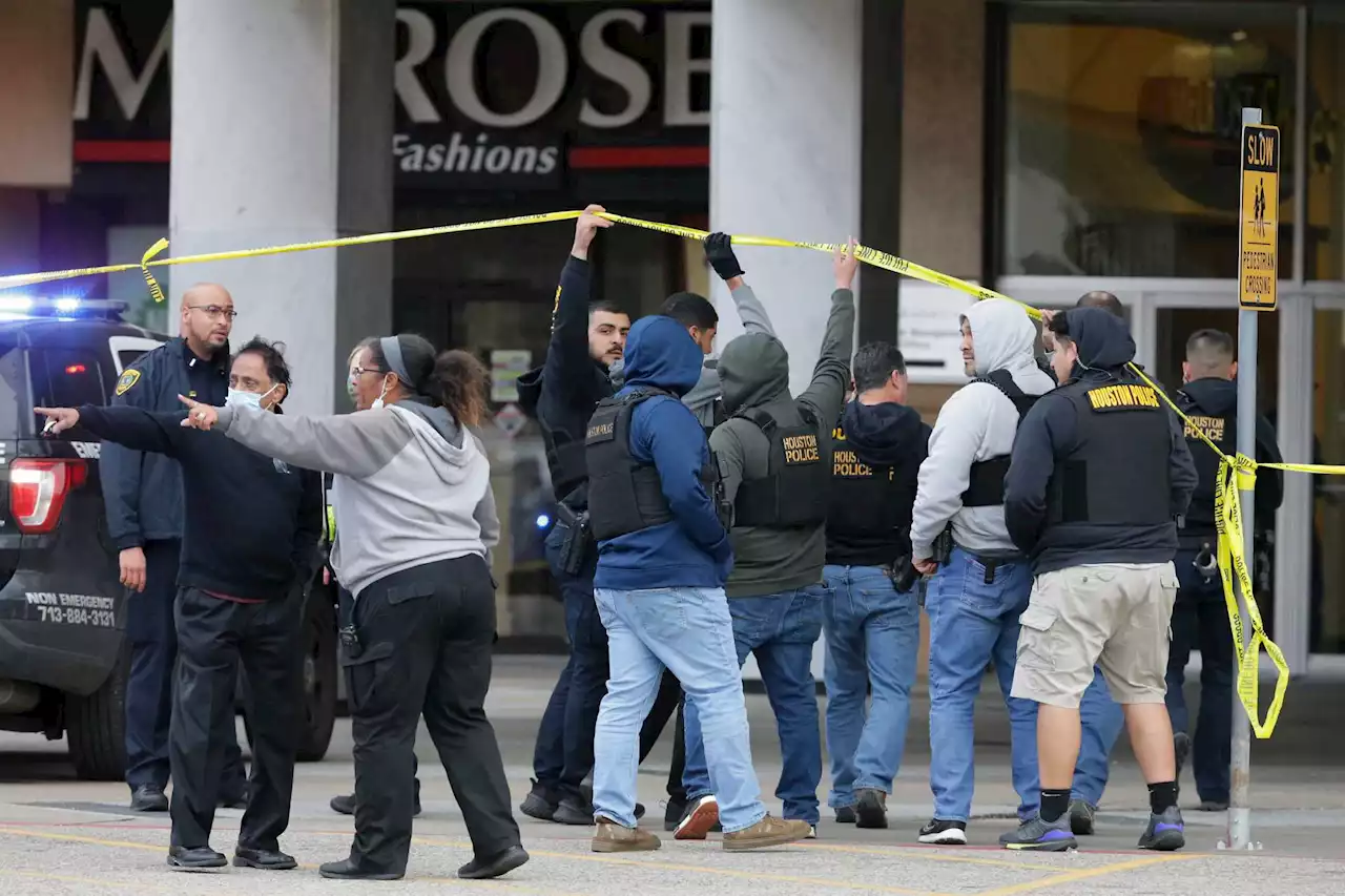 Law enforcement officer fatally shot, suspect wounded at Sharpstown shopping mall