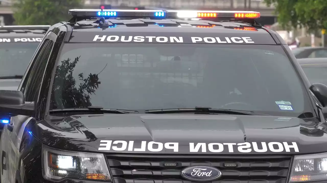 Man fatally shot after altercation at ex-girlfriend's SE Houston home, police say