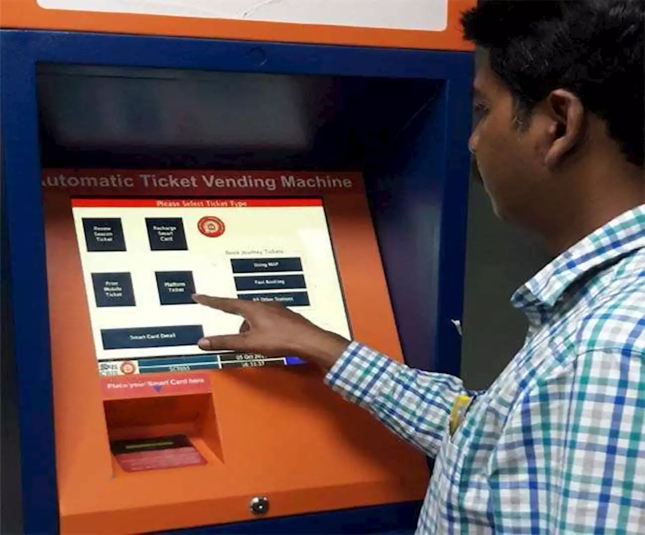 Indian Railway News: रेलवे ने शुरू की नई सुव‍िधा, अब क्यूआर कोड से खुद बना सकते हैं टिकट