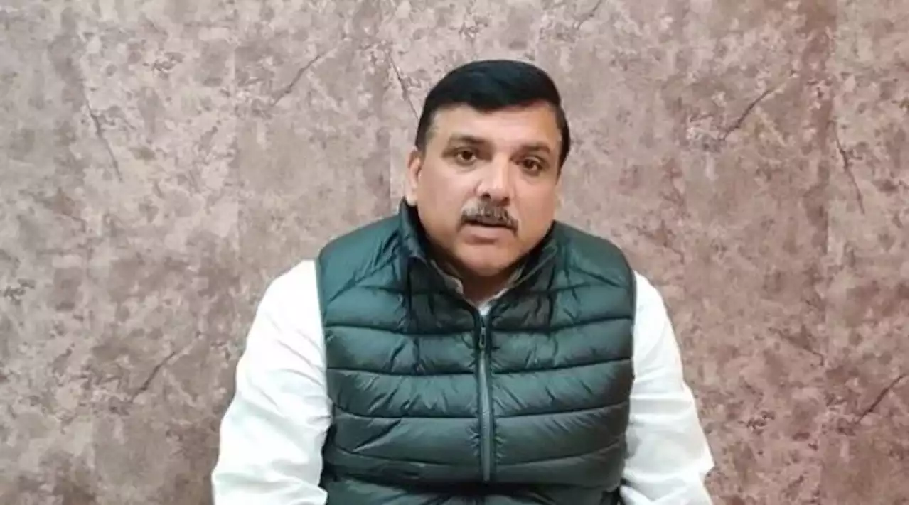 Elections 2022: अमित शाह का बेटा दुबई के शेखों संग करोड़ों कमाएगा और UP का युवा 'गोबर' बेचेगा?- AAP नेता ने दागा सवाल