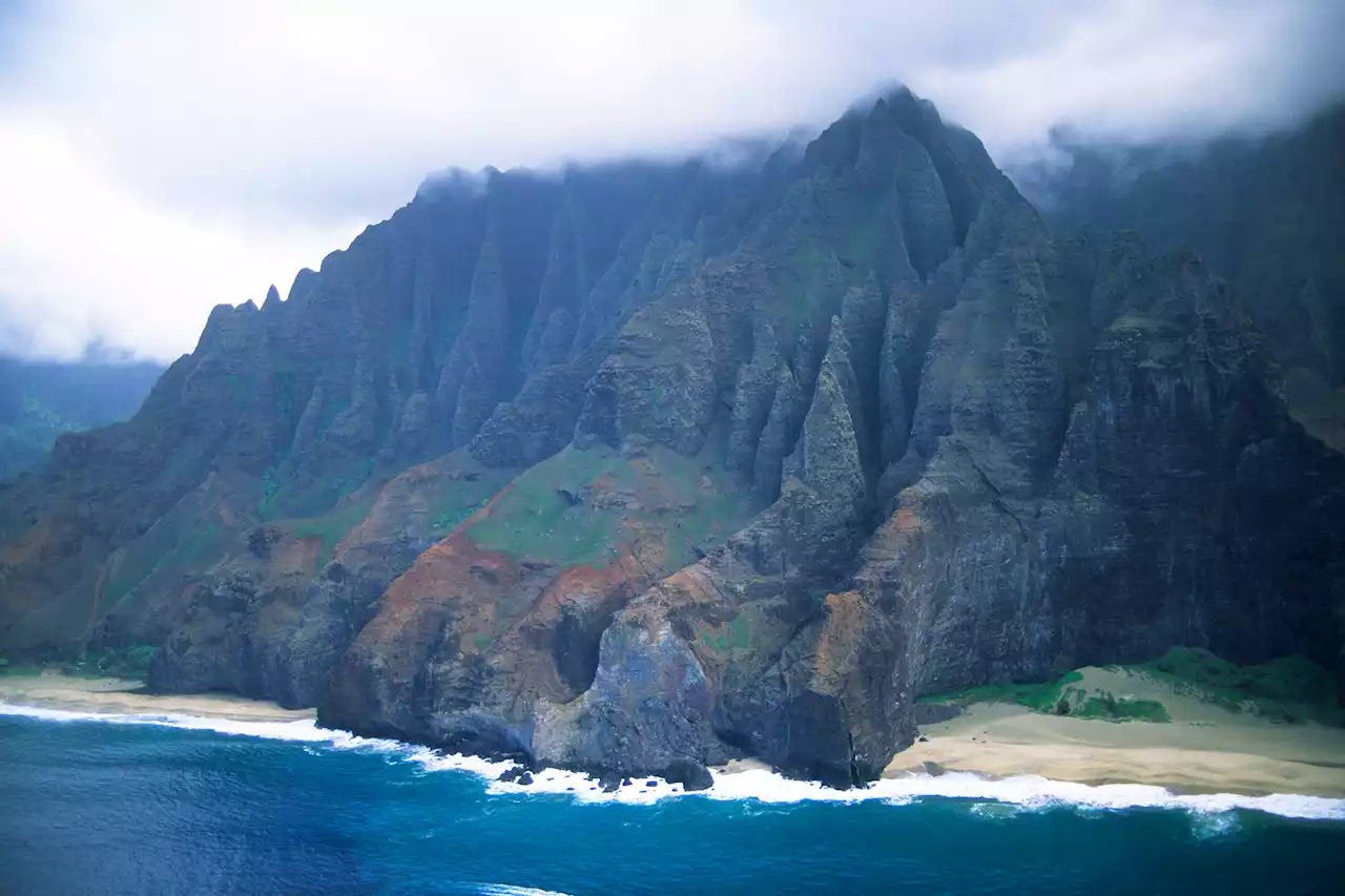 Why so many hikers on this Hawaii island require rescue