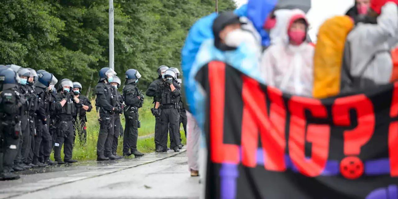 LNG-Terminal in Brunsbüttel: Die Brücke, die zu spät kommt