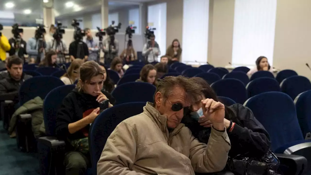 Sean Penn in Ukraine Filming Documentary on Russian Invasion