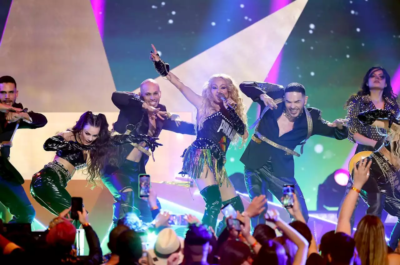 Premio Lo Nuestro: Paulina Rubio Marches Through Decades of Hits