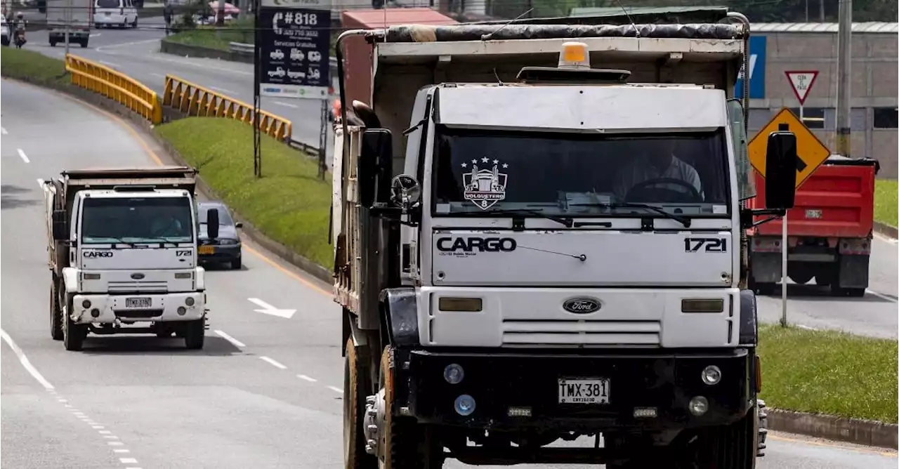 Decretan pico y placa ambiental para vehículos de carga y volquetas en el Valle de Aburrá