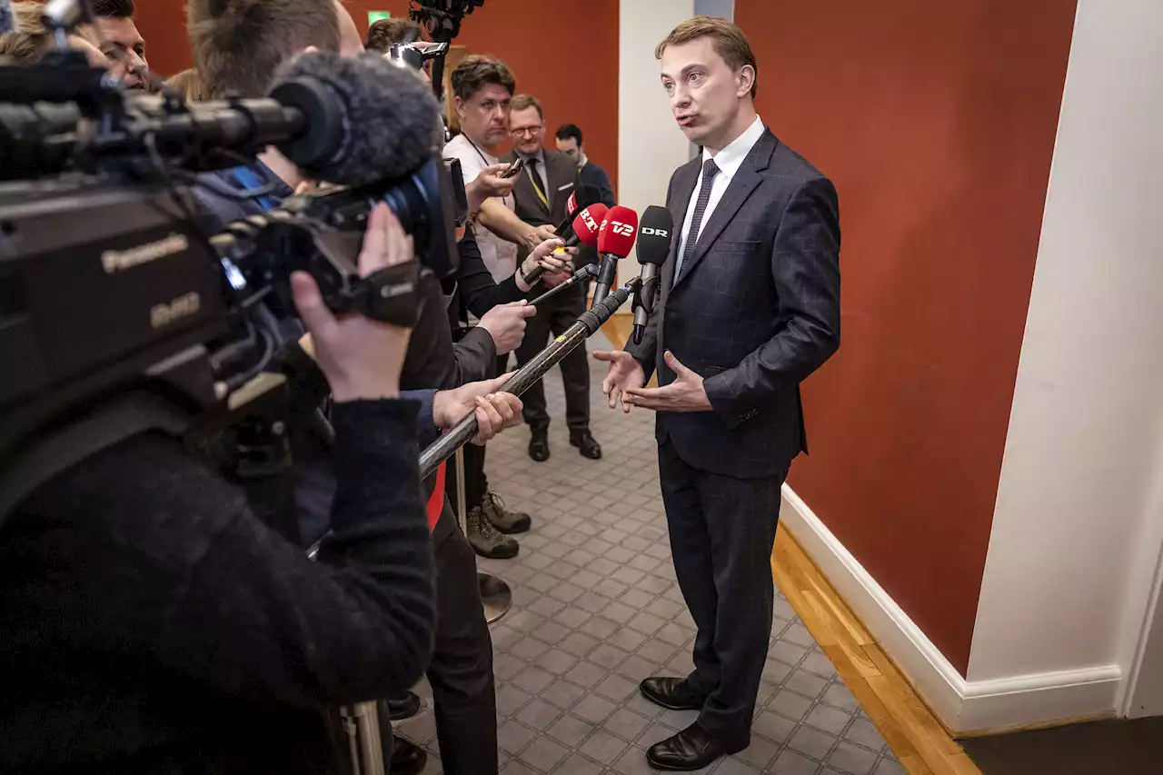 ”Sjusket og overfladisk”: Messerschmidt gik direkte fra flyveren til live-interview om DF-flugt