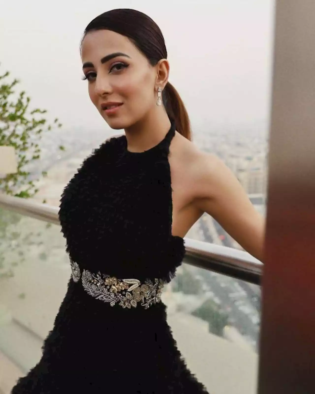 ‘Social media sweetheart’ Ushna Shah flaunts golf skills
