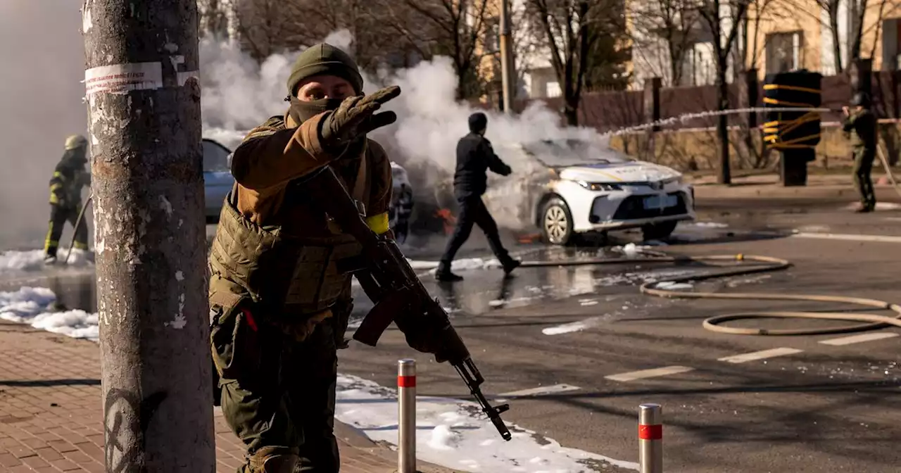 Russians push toward Ukraine’s capital; residents take cover