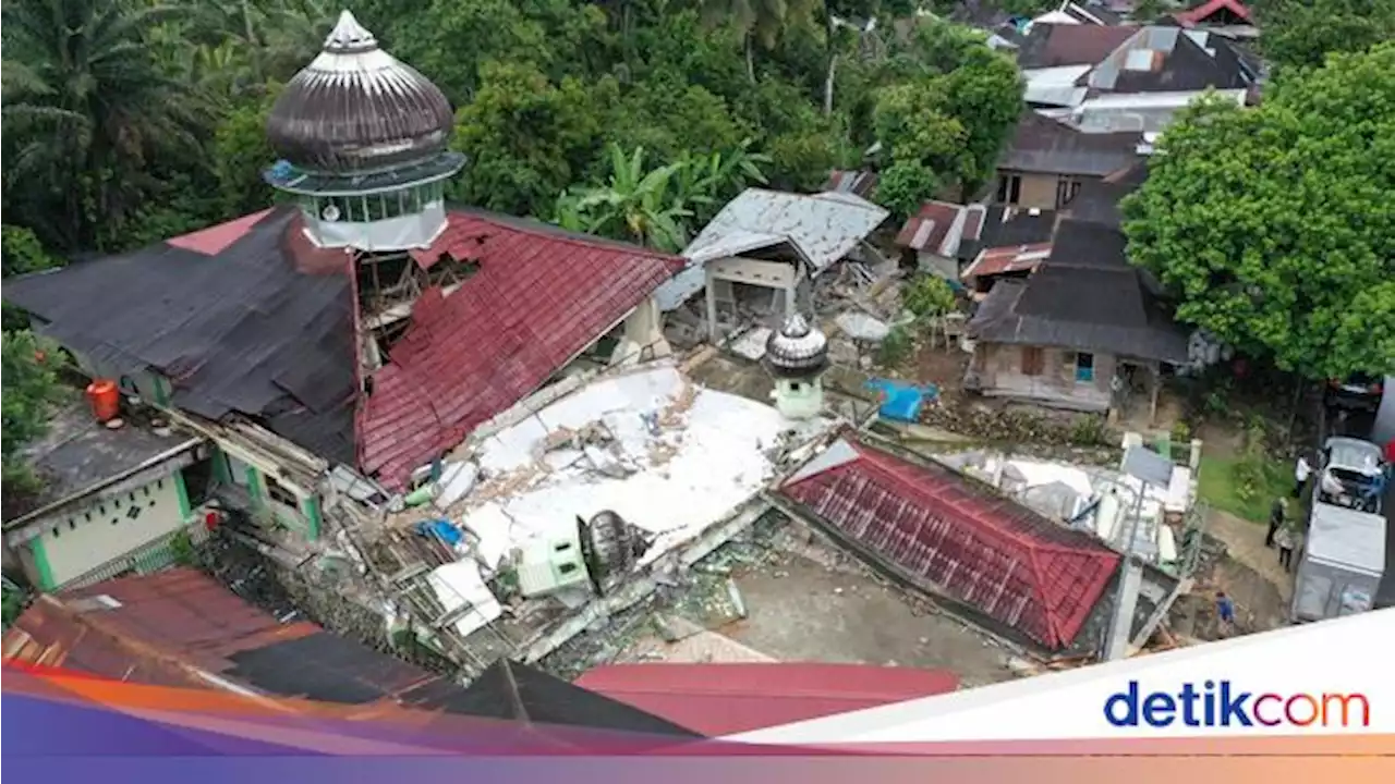 Total Korban Gempa Sumbar: 10 Orang Tewas, 4 Masih Hilang