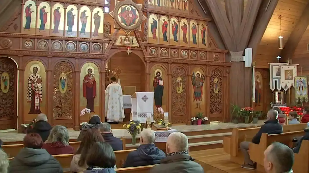 Prayers for Ukraine ring out at Sunday masses across Philadelphia