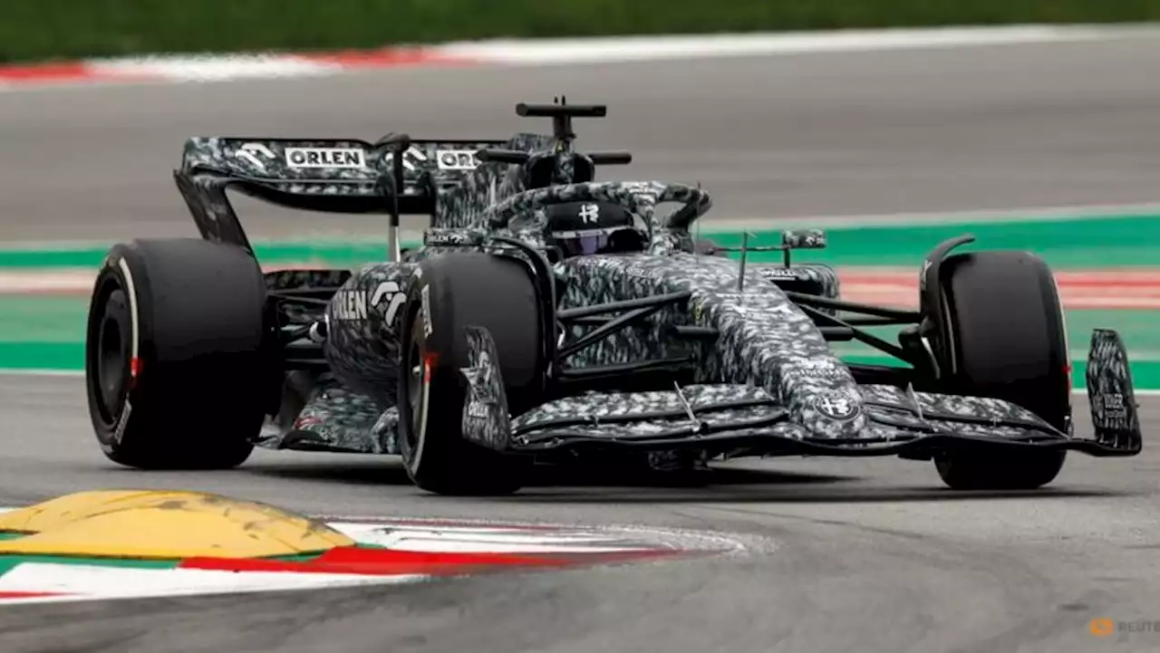 Motor racing - Chinese F1 trailblazer Zhou not just making up the numbers