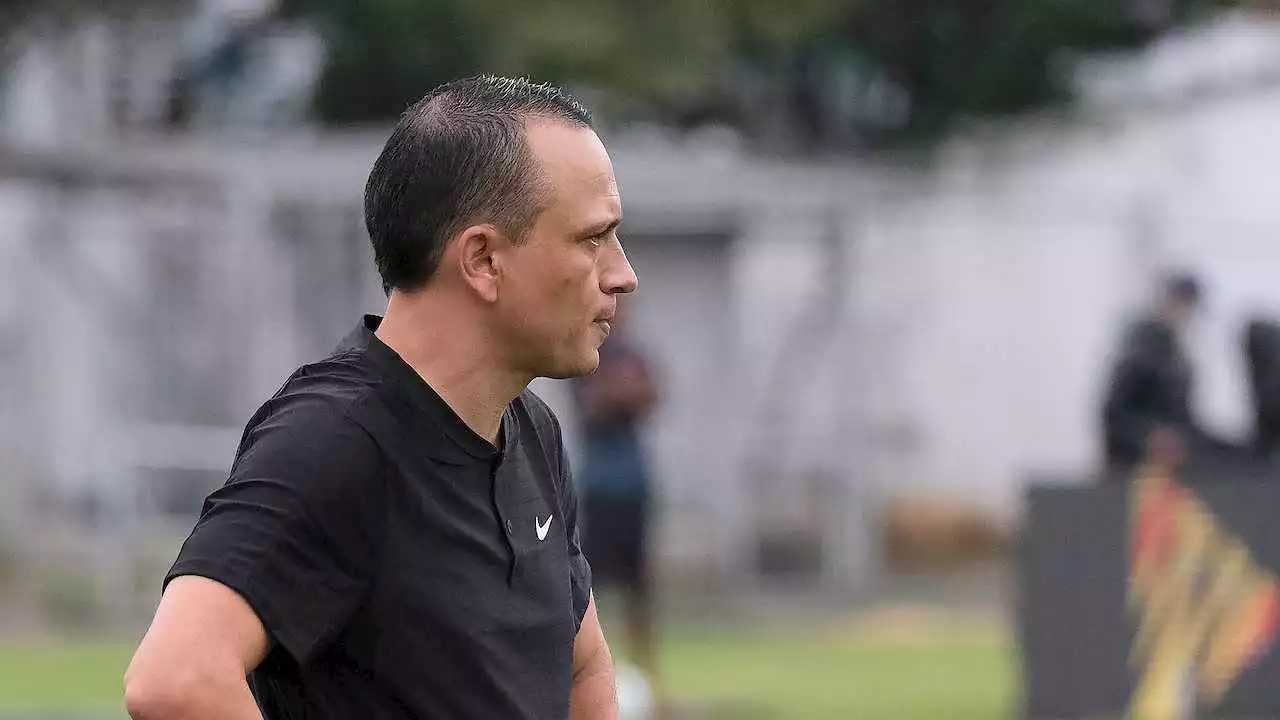 Alejandro Restrepo, Nacional y una semana límite para el DT